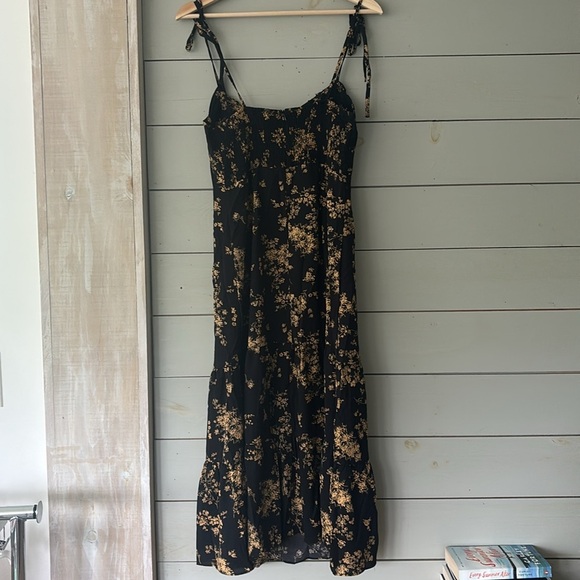 Floral Midi Boutique Dress – Size Medium - Picture 8 of 9